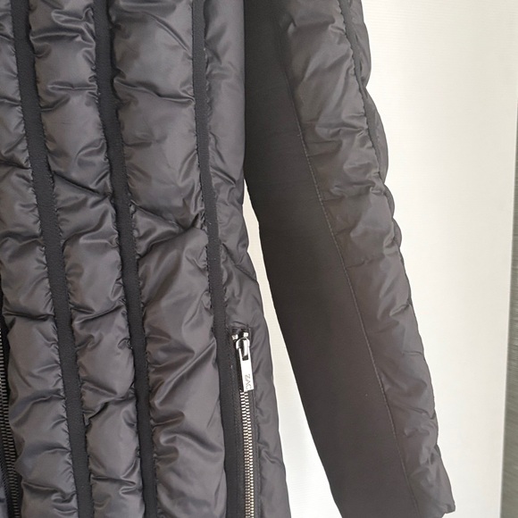 Zac Posen Outerwear - Picture 8 of 12